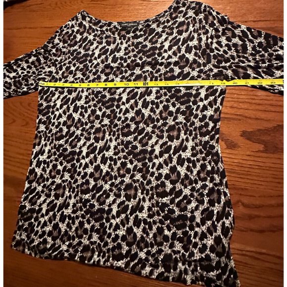 Mario Serrani Shirt Medium Women's Crew Neck Top Long Sleeve Leopard Print Brown - Picture 6 of 9